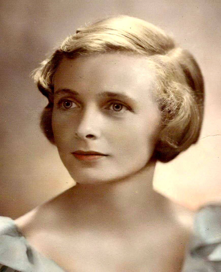 Photo of photos/Nora Lillian Ray McPherson 1910-1968 portrait